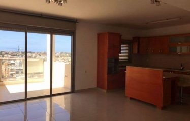 À louer à Ra’anana – Penthouse en plein centre-ville