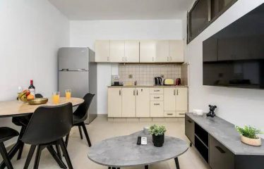 À Louer – 2 Pièces Meublé Clé en Main à Deux Pas de la Mer