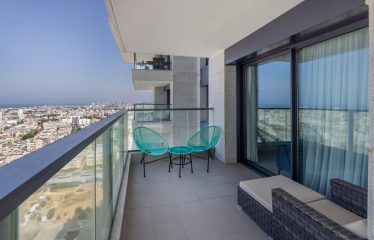 À vendre à Bat Yam – 4 pièces dans la tour Uptown