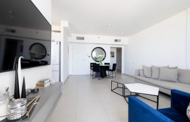 À vendre à Bat Yam – 4 pièces dans la tour Uptown