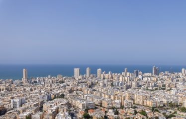 À vendre à Bat Yam – 4 pièces dans la tour Uptown