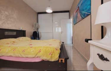 À vendre – Appartement 3 pièces rénové avec balcon et parking à 3 min de la mer et du tramway