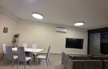 À Vendre – Appartement Neuf de 3 Pièces dans une Rue Calme à Bat Yam