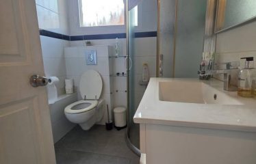 À louer – Superbe appartement meublé de 3 pièces à deux pas du Shuk Ha-Carmel