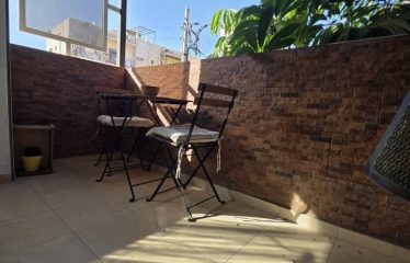 À louer – Superbe appartement meublé de 3 pièces à deux pas du Shuk Ha-Carmel