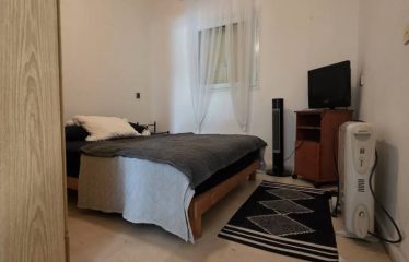 À louer – Superbe appartement meublé de 3 pièces à deux pas du Shuk Ha-Carmel