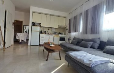 À louer – Superbe appartement meublé de 3 pièces à deux pas du Shuk Ha-Carmel