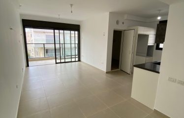 À vendre – Appartement 3 pièces et demi, deuxième ligne de mer