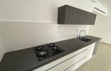 À vendre – Appartement 3 pièces et demi, deuxième ligne de mer