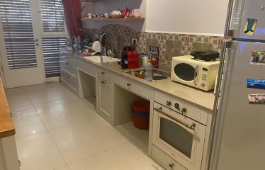 À vendre – Charmant appartement avec terrasse dans le quartier Shenkin, Tel-Aviv