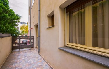 À vendre – Charmant appartement avec terrasse dans le quartier Shenkin, Tel-Aviv