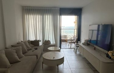 À vendre – Appartement 4 pièces en deuxième ligne, vue mer