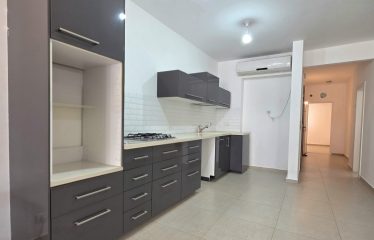 🌊 À VENDRE – Appartement 4 pièces en 2ᵉ ligne de mer à Bat Yam 🌊