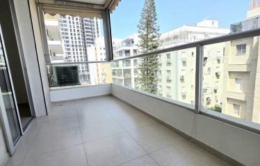 🌊 À VENDRE – Appartement 4 pièces en 2ᵉ ligne de mer à Bat Yam 🌊