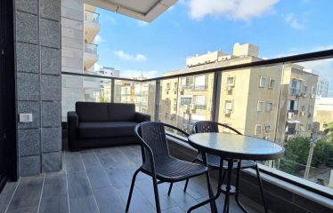 À vendre à Bat Yam Rez de Jardin