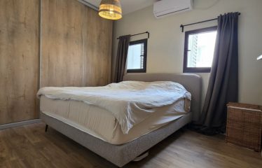 À vendre – Appartement 4 pièces entièrement rénové à Bat Yam