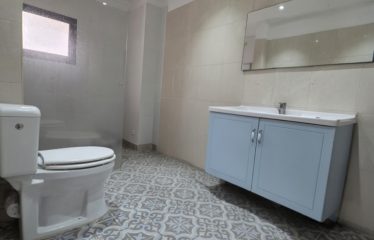 À vendre – Appartement 4 pièces entièrement rénové à Bat Yam