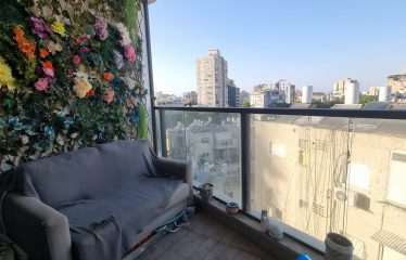 À vendre à Bat Yam – Spacieux 3 pièces avec mamad et balcon